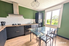 GUEGON - 130 m² HABITABLES, 4 CHAMBRES, SOUS-SOL COMPLET, TERRAIN 3000m².