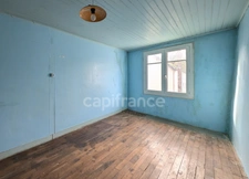 Maison mitoyenne en pierres à rénover avec 2 hectares de terrain plat à Carentoir – Idéal chevaux et projets nature.”