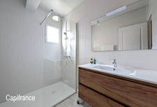 MAISON 4 CHAMBRES - COMMERCES À PIED - DPE B - AUCUN TRAVAUX