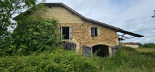 Landes department (40), for sale in Poudenx, old house and barn to renovate on 1.7 hectares of land, in a quiet location