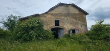Landes department (40), for sale in Poudenx, old house and barn to renovate on 1.7 hectares of land, in a quiet location
