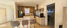 Dpt LANDES (40), à vendre proche de HAGETMAU Maison contemporaine de plain pied T5 de 111 m² avec piscine sur terrain de 850 m² au calme