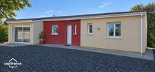 Dpt LANDES (40), à vendre proche de HAGETMAU Maison contemporaine de plain pied T5 de 111 m² avec piscine sur terrain de 850 m² au calme