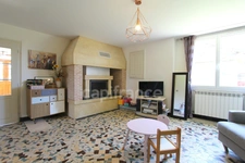 Maison à vendre 226 m², 8 pièces et terrain de 1295 m² - ARZACQ ARRAZIGUET (64)