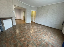 MAISON 3 A 4 CHAMBRES ET JARDIN