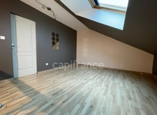 MAISON 3 A 4 CHAMBRES ET JARDIN