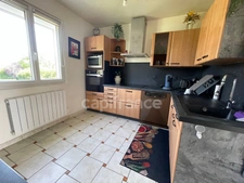 Maison sur sous-sol 4 chambres.