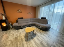 Maison 3 chambres, rénovée avec jardin.