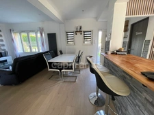 Maison rénovée 2 chambres plain pied.