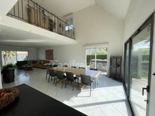 PAVILLON SUR SOUS SOL 6 CHAMBRES, HABITABLE PLAIN PIED