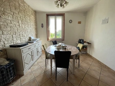 MAISON 4 CHAMBRES 3 GARAGES