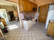 Maison 1 chambre, grenier aménageable, grand garage.
