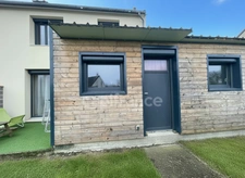 Maison 3 chambres, rénovée avec jardin.
