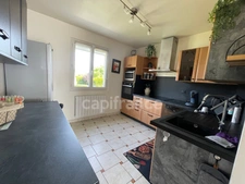 Maison sur sous-sol 4 chambres.