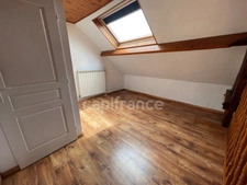 MAISON 4 CHAMBRES 3 GARAGES
