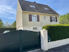 Maison sur sous-sol 4 chambres.