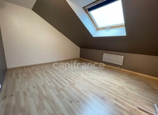 MAISON 3 A 4 CHAMBRES ET JARDIN