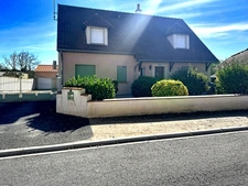 Maison à vendre BELLE MAISON FAMILIALE 6 pièces DOYET (03) sur terrain de 947 m2