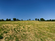 Propriete à vendre  proche de VILLEFRANCHE D'ALLIER (03) Maison , granges ,écurie ,  garage , Terrain 10 ha