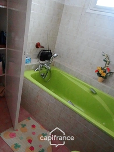 COMMENTRY (03) House for sale, 6 rooms and 1831 m2 of land 