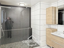 Maison à vendre  MONTLUCON (03) maison avec 2 logements un F5 et un F3 dont un loué 470 €