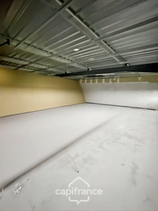 Local/bureau à louer DOMERAT (03) de 150 m2 situé dans la zone commerciale de chateauguay