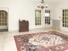 Maison à vendre 9 pièces MONTLUCON (03) sur terrain de 3600 m2 avec piscine et puits .