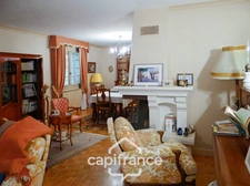 COMMENTRY (03) House for sale, 6 rooms and 1831 m2 of land 