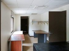 Dpt Allier (03), à vendre PREMILHAT Locaux d'activité  bureaux et atelier
