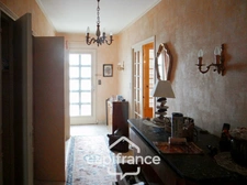 COMMENTRY (03) House for sale, 6 rooms and 1831 m2 of land 