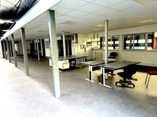 Dpt Allier (03), à vendre 5 Km de Montluçon ,SAINT VICTOR Local industriel - 3895 m2 terrain de :201353 m2