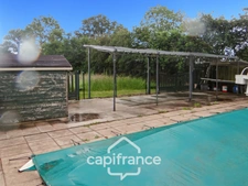 À vendre, maison d’habitation située dans une zone résidentielle avec terrain constructible de 1229 m2 