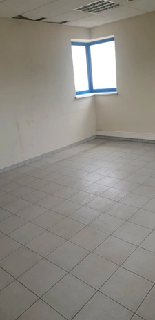 Dpt  (), à vendre  Local industriel 2345 m2 sur terrain de 4532 m2