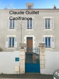 Maison rénovée  à vendre 7 pièces MONTLUCON (03) sur terrain clos de 824 m2