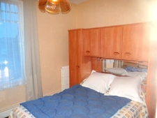 Dpt Allier (03), à vendre ESTIVAREILLES , Murs et Fond ,  Hôtel - Restaurant -Bar ( licence 4 ) 10 minutes de Montluçon