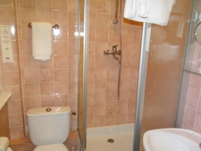 Dpt Allier (03), à vendre ESTIVAREILLES , Murs et Fond ,  Hôtel - Restaurant -Bar ( licence 4 ) 10 minutes de Montluçon