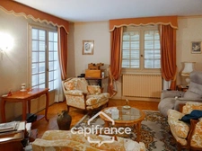 COMMENTRY (03) House for sale, 6 rooms and 1831 m2 of land 