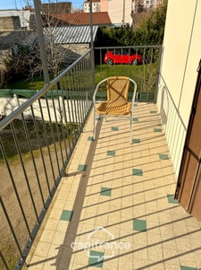 Maison à vendre  MONTLUCON (03) maison avec 2 logements un F5 et un F3 dont un loué 470 €
