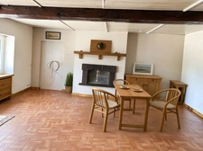 Propriete à vendre  proche de VILLEFRANCHE D'ALLIER (03) Maison , granges ,écurie ,  garage , Terrain 10 ha
