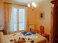 COMMENTRY (03) House for sale, 6 rooms and 1831 m2 of land 