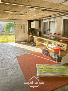 Maison à vendre  MONTLUCON (03) maison avec 2 logements un F5 et un F3 dont un loué 470 €