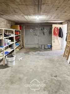 Maison à vendre  MONTLUCON (03) maison avec 2 logements un F5 et un F3 dont un loué 470 €