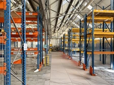 Local industriel et bureau à vendre FRESSENNEVILLE (80)