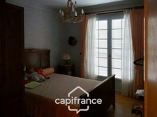 COMMENTRY (03) House for sale, 6 rooms and 1831 m2 of land 