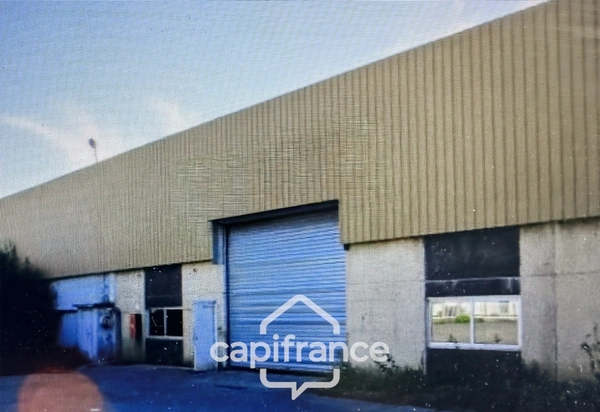 Local industriel et bureau à vendre FRESSENNEVILLE (80)