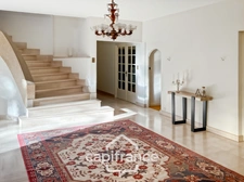 Maison à vendre 9 pièces MONTLUCON (03) sur terrain de 3600 m2 avec piscine et puits .