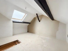    VALENCIENNES (59) -maison de ville mitoyenne de 92M² ETAT IMPECCABLE avec jardin