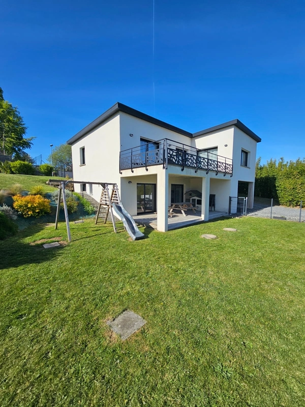 Maison à vendre 6 pièces ROSNOEN (29)