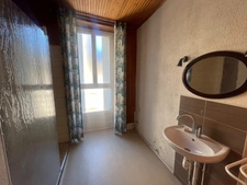 Dpt Hautes Pyrénées (65), à vendre TARBES appartement T2 de 66,34 m²  