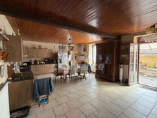Longère à vendre à Neuville de Poitou (86170)
